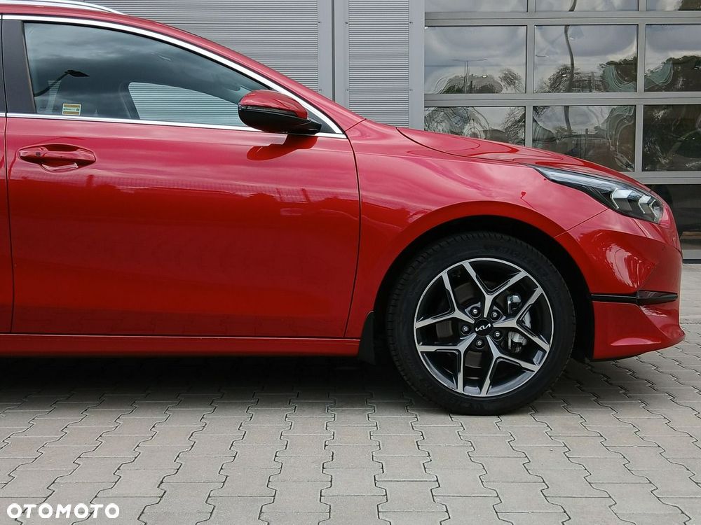 Kia Ceed - 12