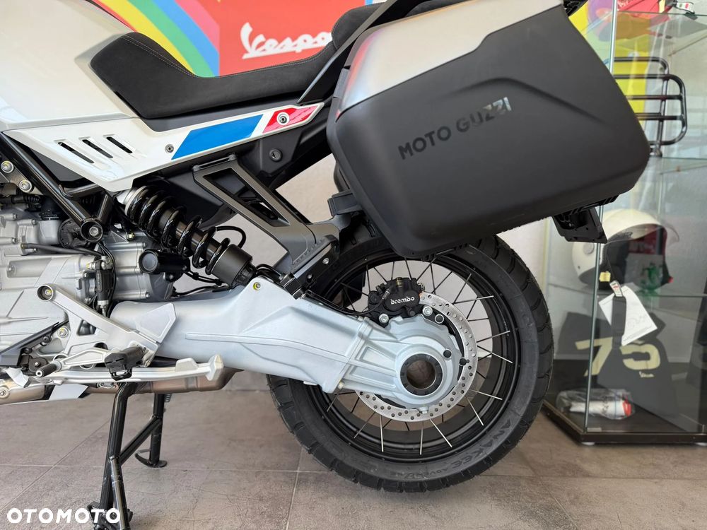 Moto Guzzi Stelvio - 11