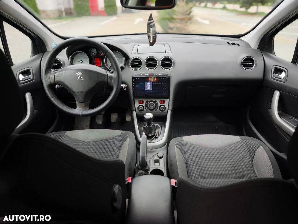 Peugeot 308 1.6HDi Confort Pack - 6