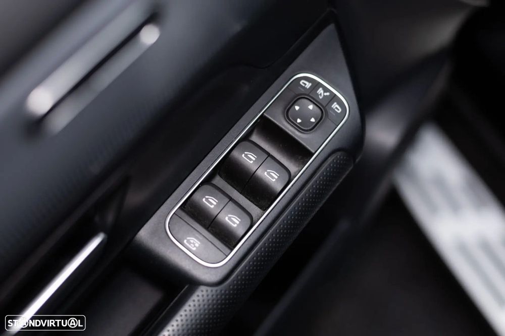 Mercedes-Benz GLA 180 d Business Solutions - 33