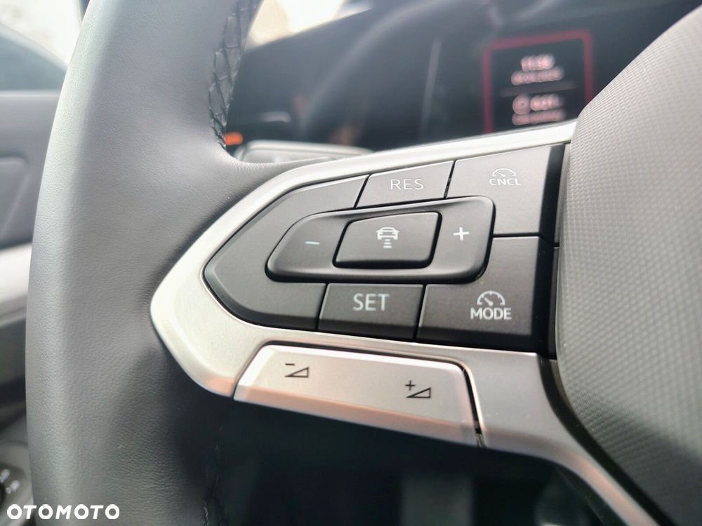 Volkswagen Golf - 13