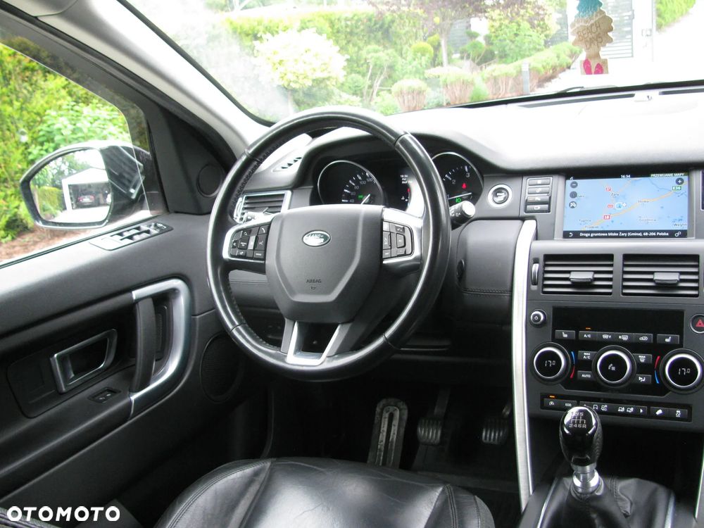 Land Rover Discovery Sport TD4 HSE - 25