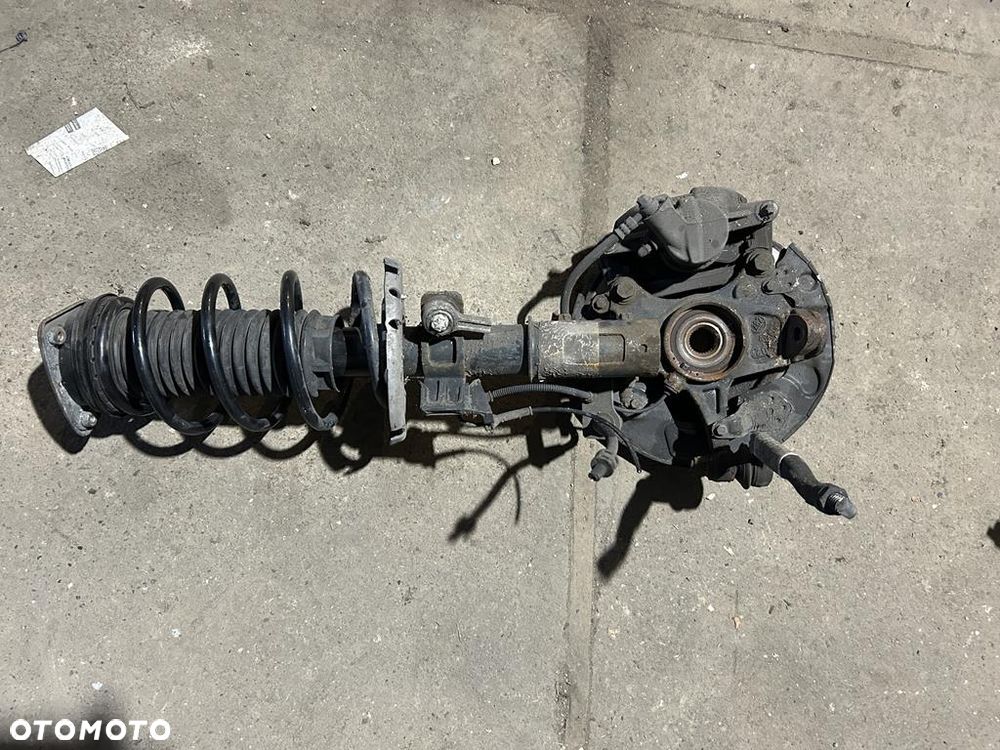 Amortyzator McPherson zwrotnica lewy przód Peugeot 308 II T9 1.6 E-HDI - 2