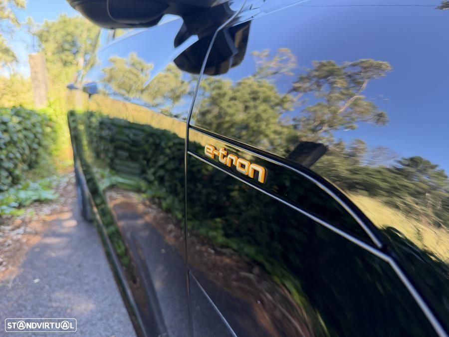 Audi e-tron 50 quattro S line - 4