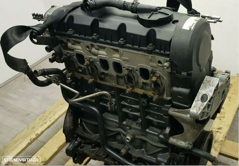 Motor VW TOURAN 1.9 TDI 100cv  02.03 - 05.10 Usado REF. AVQ - 3