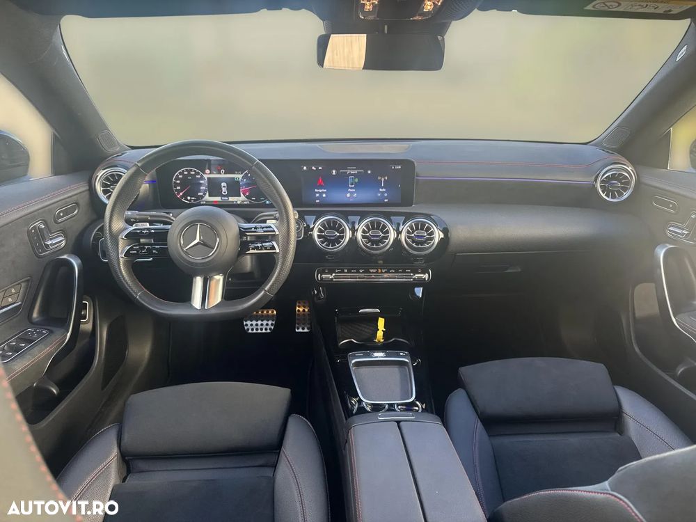 Mercedes-Benz CLA 200 MHEV Coupe - 13