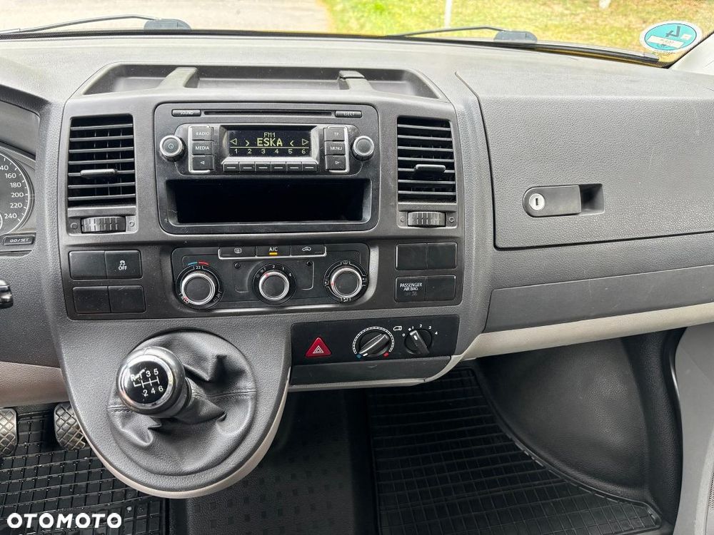 Volkswagen Transporter - 15