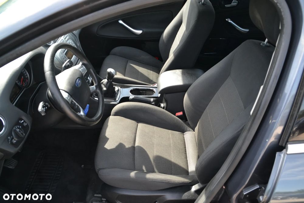 Ford Mondeo 2.0 Viva Titanium - 21