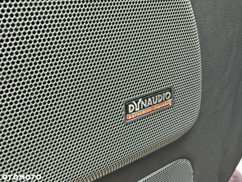 Volkswagen Multivan - 14