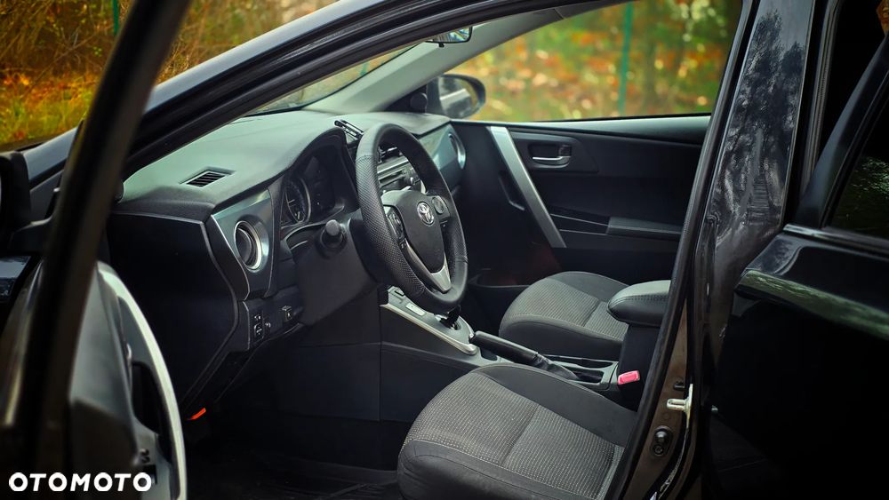 Toyota Auris 1.8 HSD Luna - 13