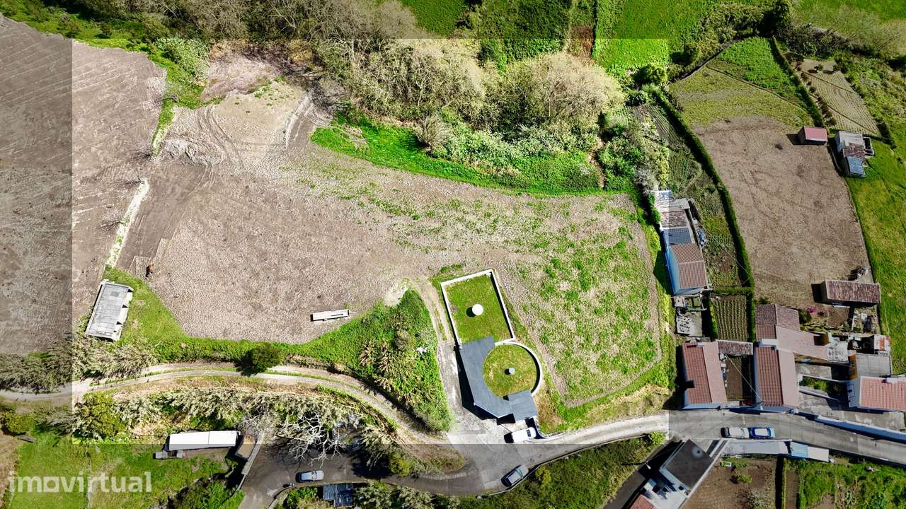 Terreno Urbanizável com Vista Mar e Elevado Potencial Construtivo - Vi - Grande imagem: 5/18