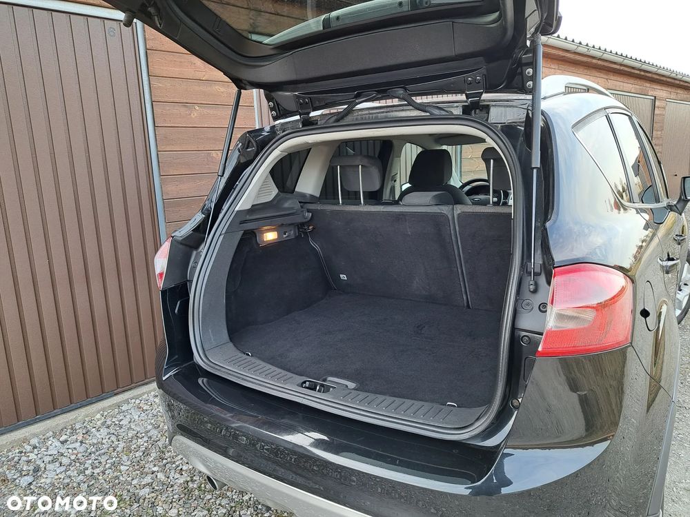 Ford Kuga 2.0 TDCi 2x4 Champions Edition - 28