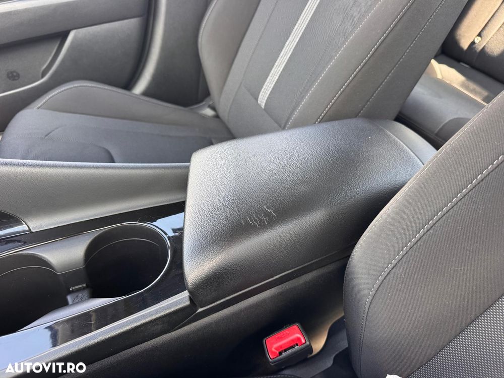 Hyundai Elantra 1.6 l 123 CP CVT Comfort - 29
