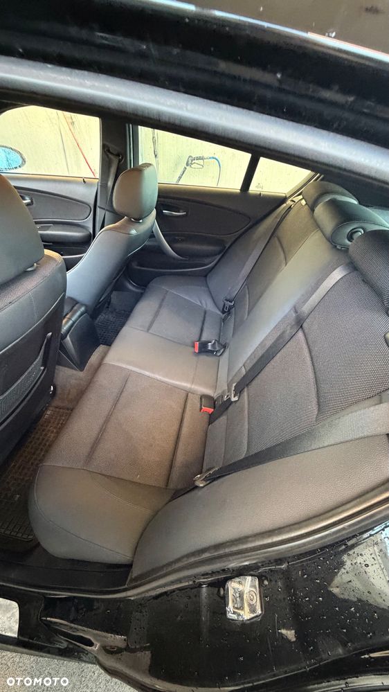 BMW Seria 1 120d - 19