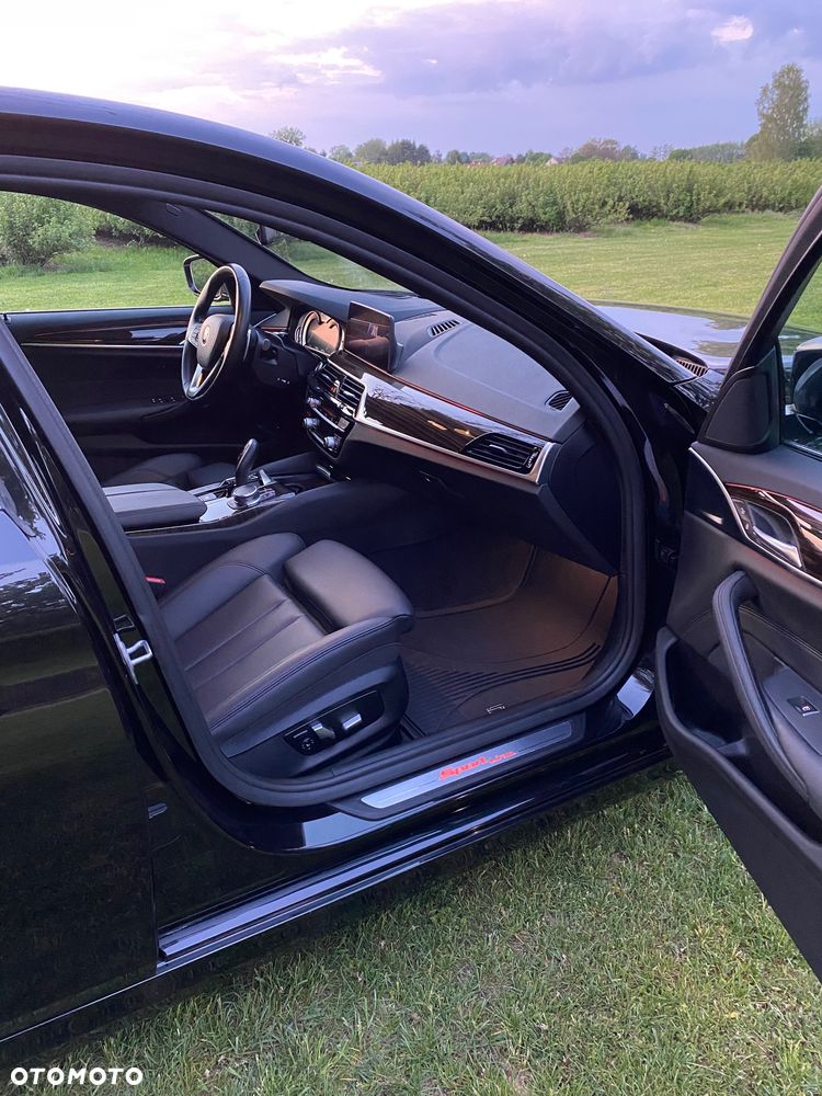 BMW Seria 5 530i Sport Line - 8