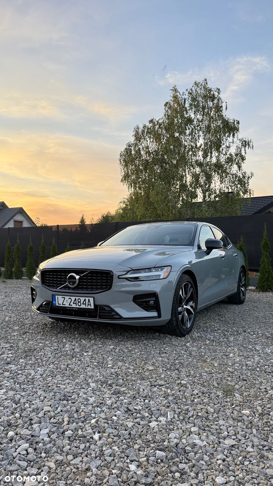 Volvo S60 B5 B AWD Plus Dark - 1