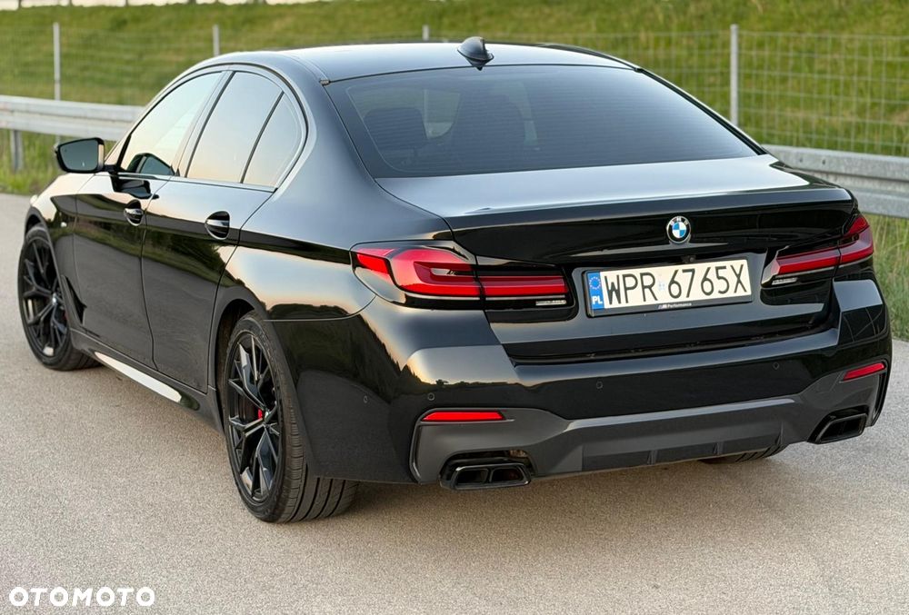 BMW Seria 5 M550i xDrive - 5