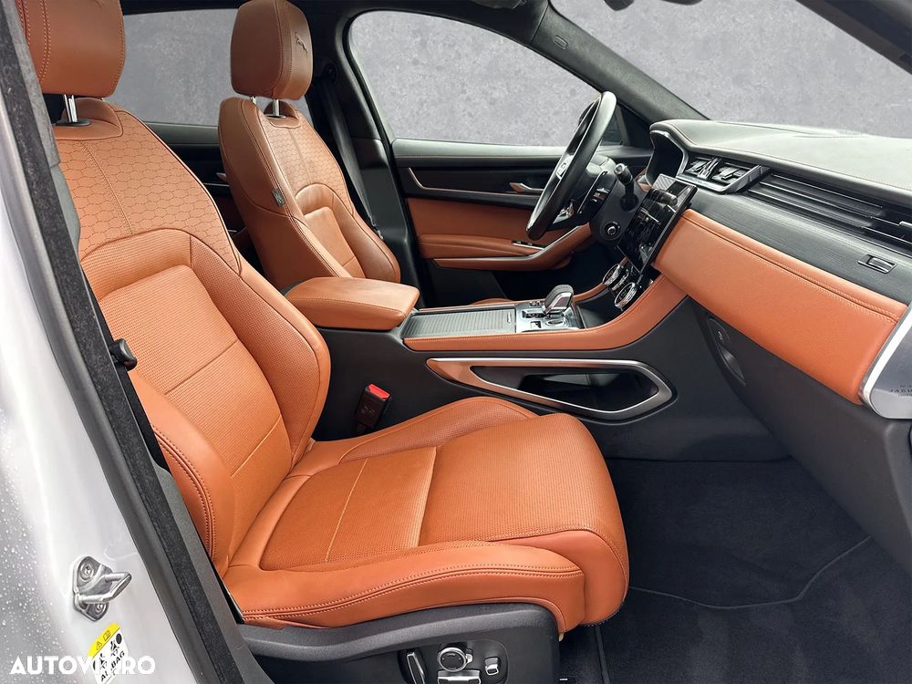 Jaguar F-Pace D300 AWD R-Dynamic HSE - 6
