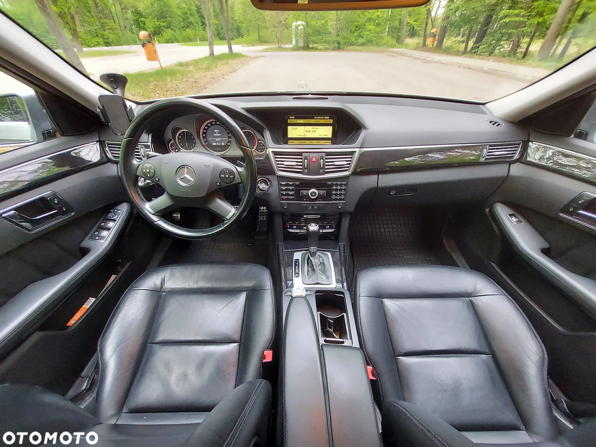 Mercedes-Benz Klasa E 220 T CDI DPF BlueEFFICIENCY Automatik Avantgarde - 14