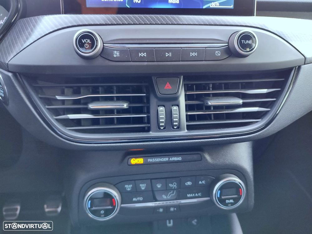 Ford Focus 1.0 EcoBoost ST-Line - 17