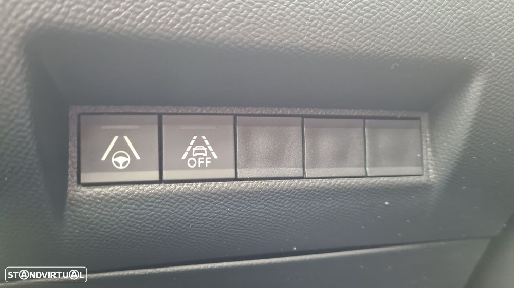 Peugeot 2008 1.5 BlueHDi GT EAT8 - 13