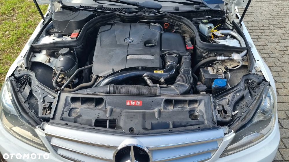 Mercedes-Benz Klasa C 180 (BlueEFFICIENCY) Avantgarde - 20
