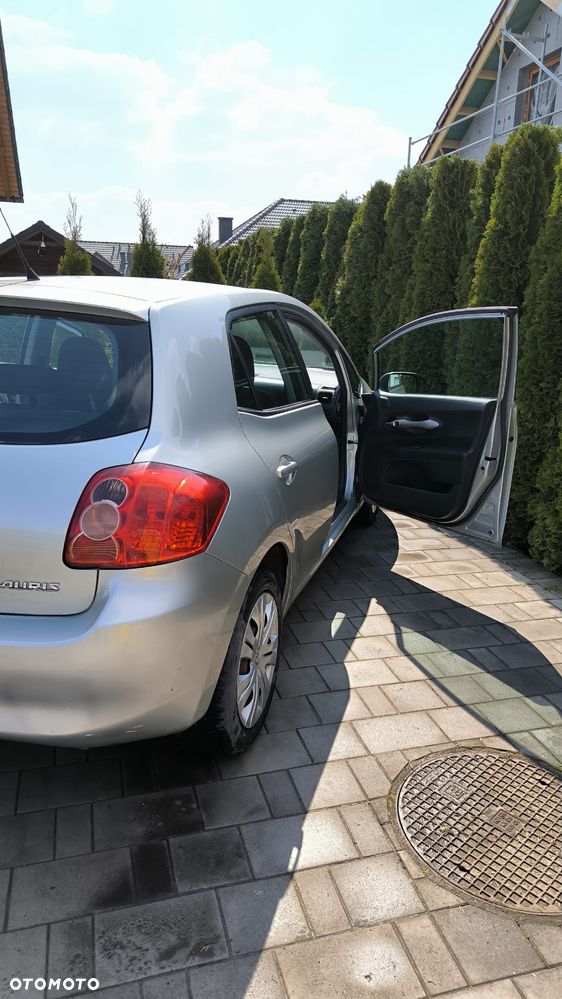 Toyota Auris 1.6 VVT-i Premium - 17