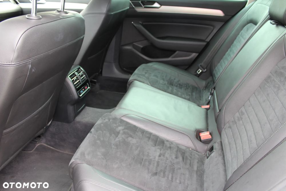 Volkswagen Passat 2.0 TDI BMT Trendline - 11