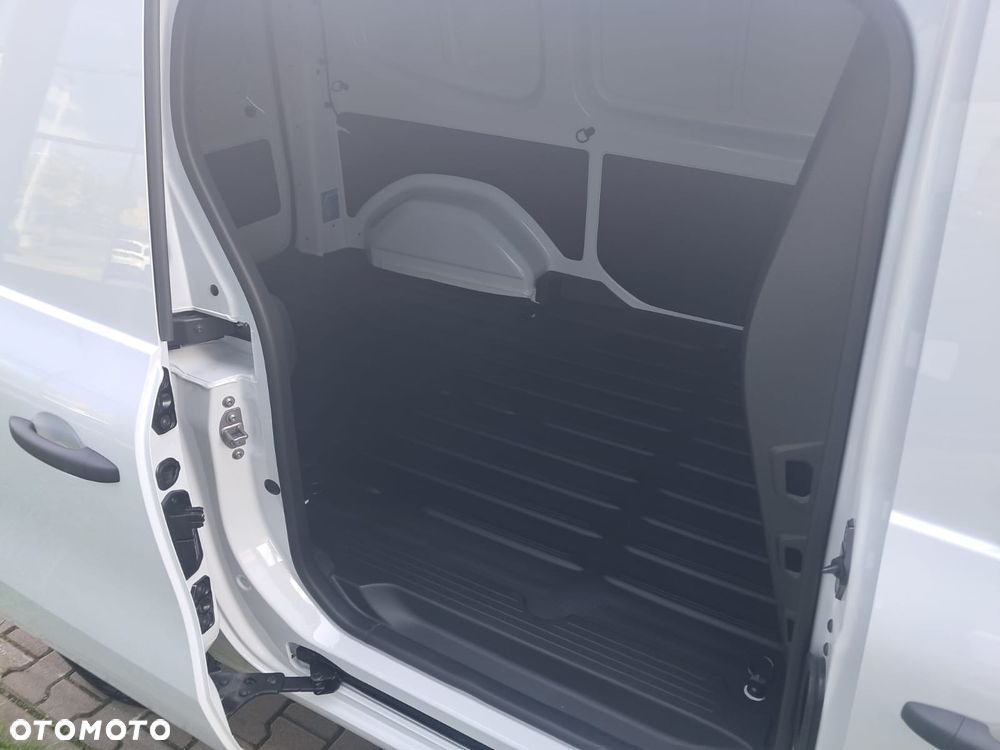 Mercedes-Benz Citan 110 CDI Furgon Ekstra Długi 3100 mm - 12
