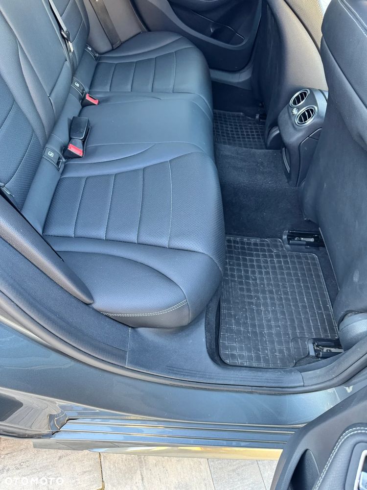 Mercedes-Benz Klasa C 200 4-Matic 7G-TRONIC - 11