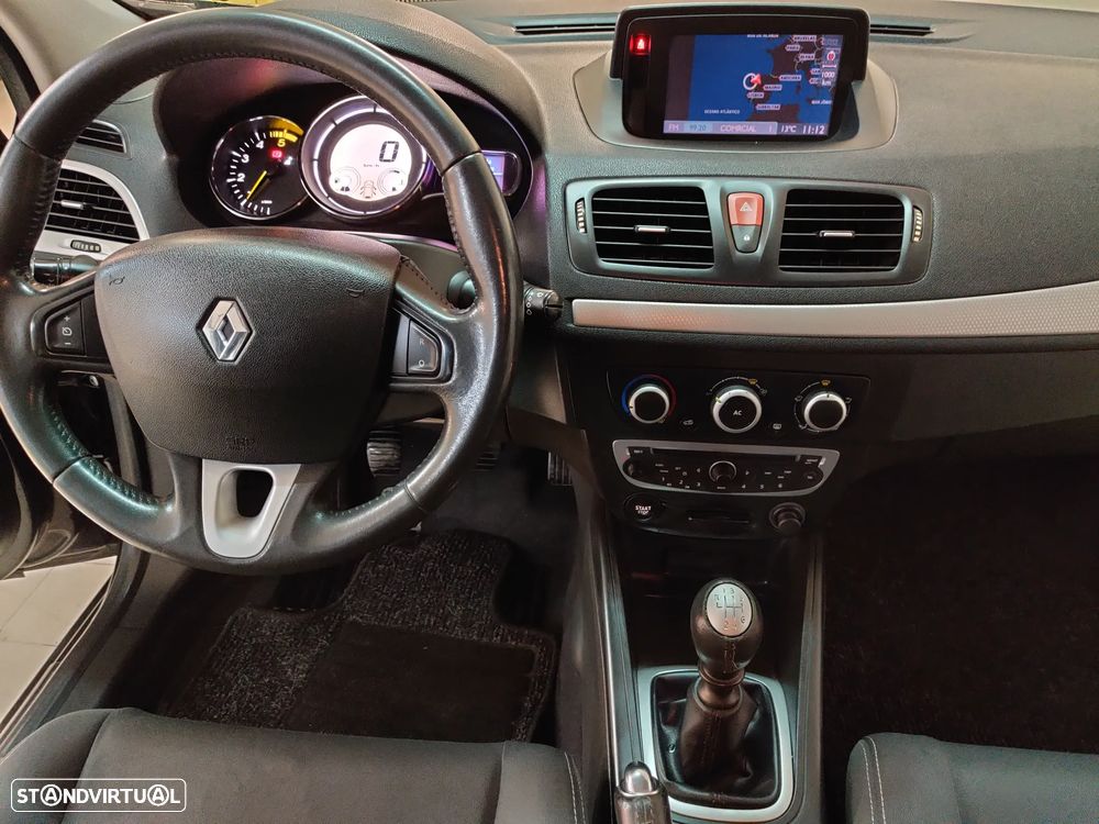 Renault Mégane 1.5 dCi Dynamique - 8
