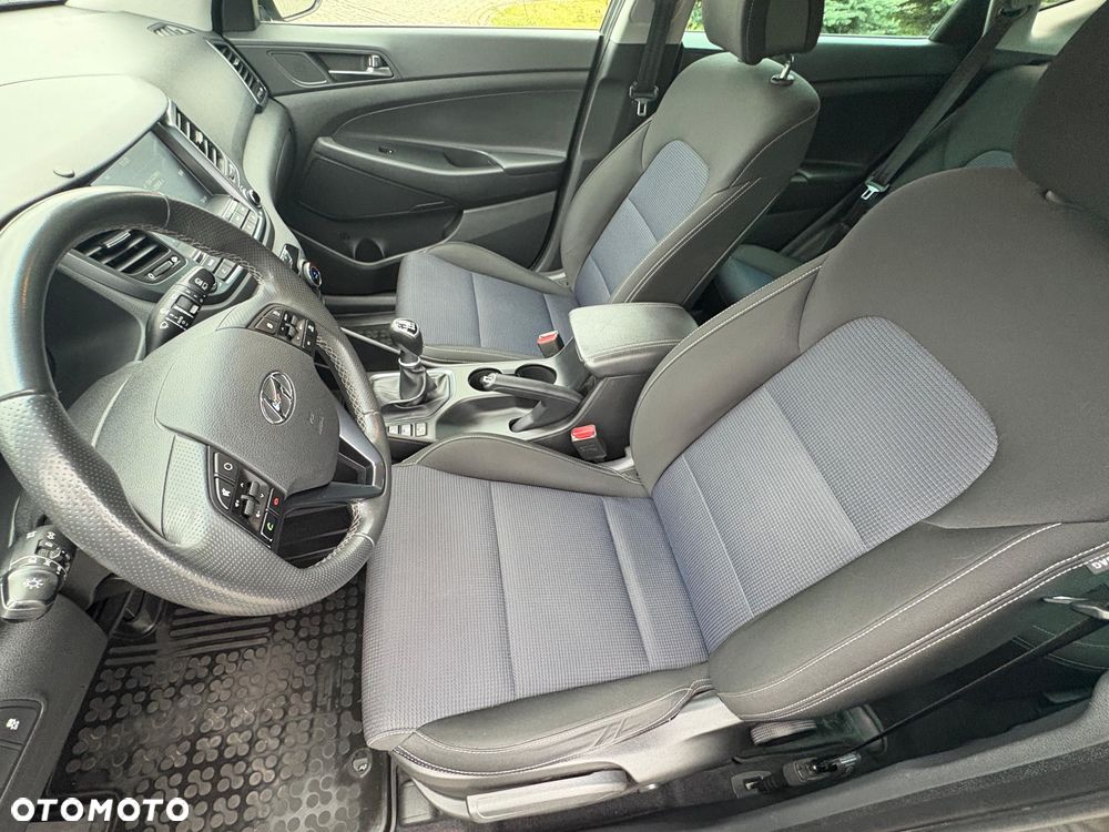 Hyundai Tucson - 16