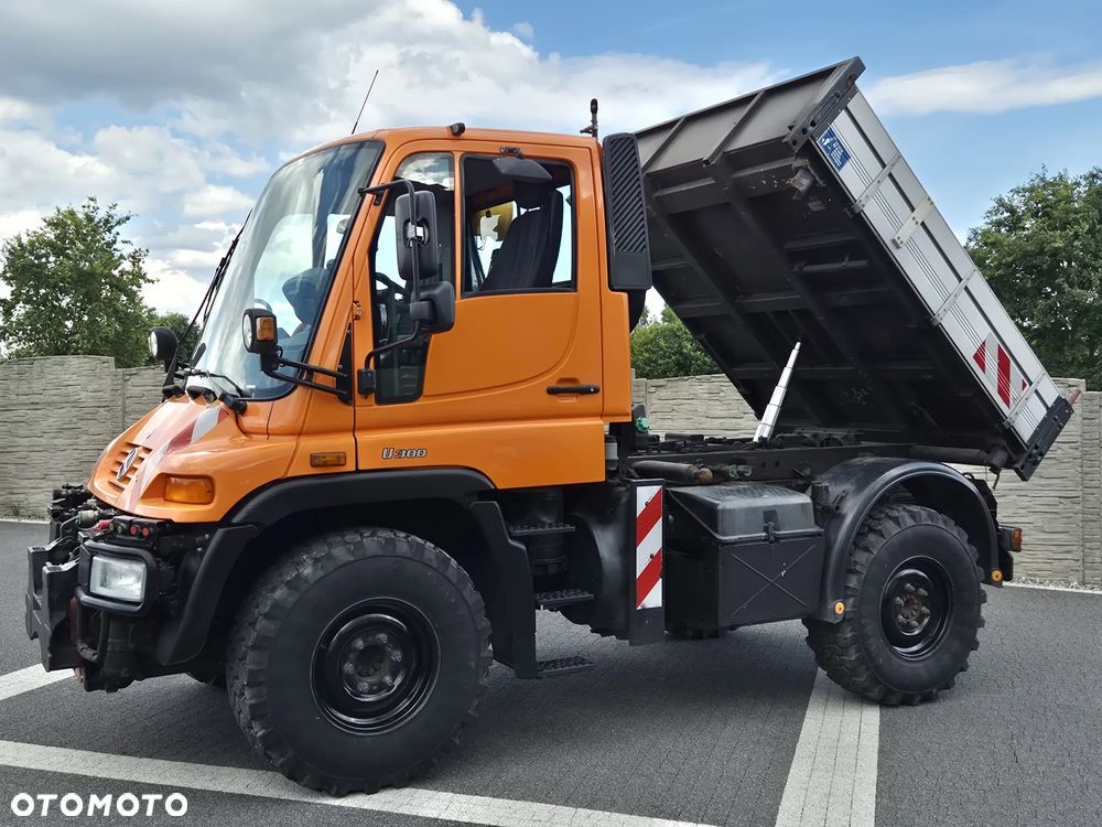 Unimog U300 4X4 - 2