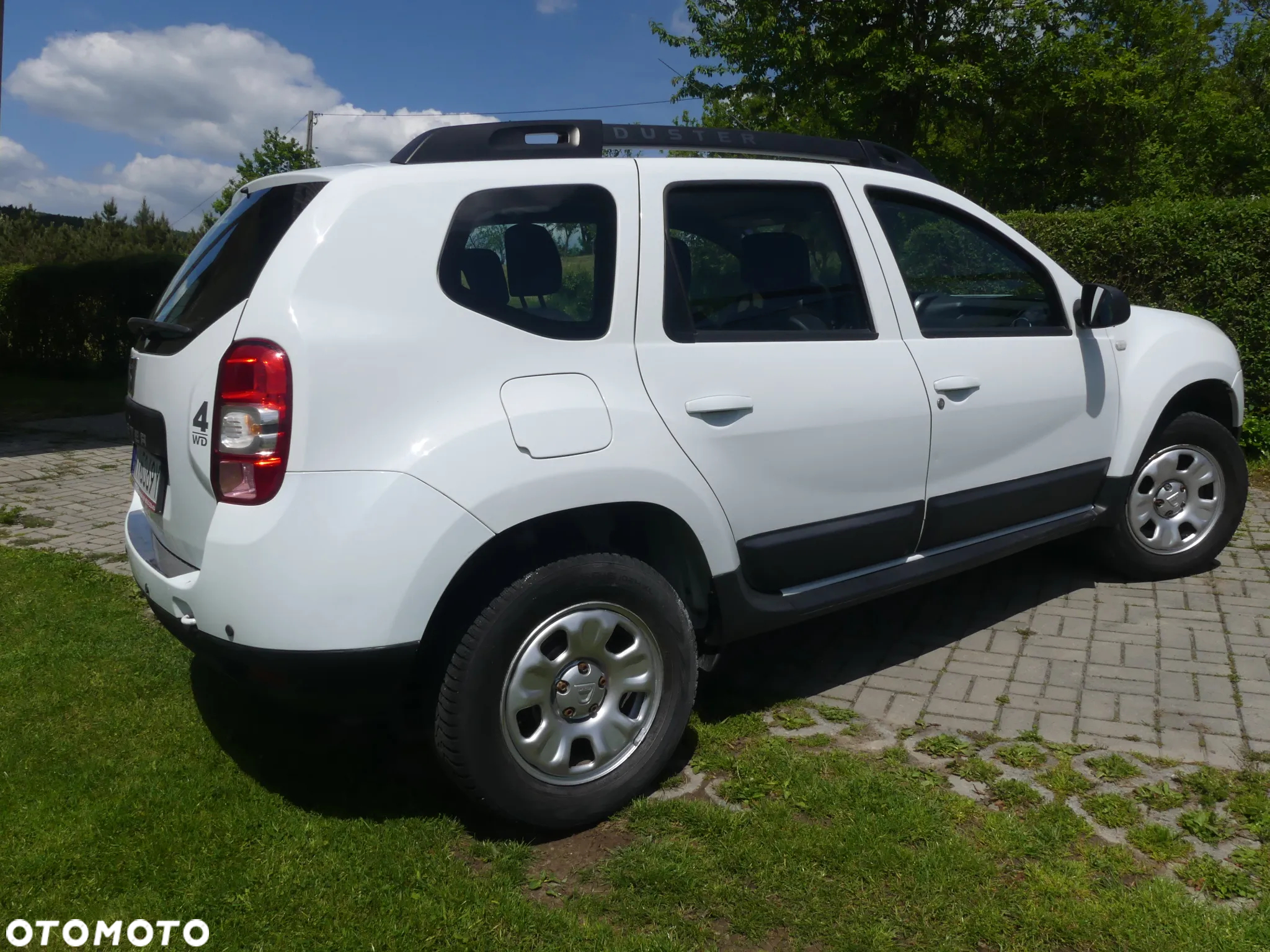 Dacia Duster 1.6 Laureate 4x4 - 21