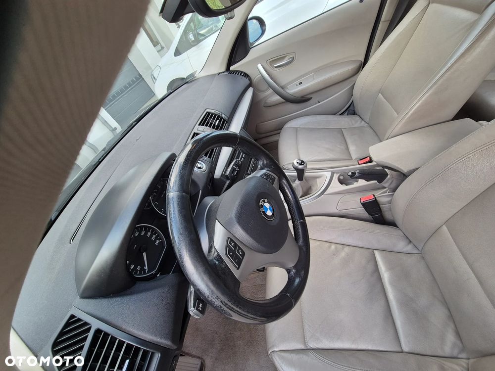 BMW Seria 1 116i - 5