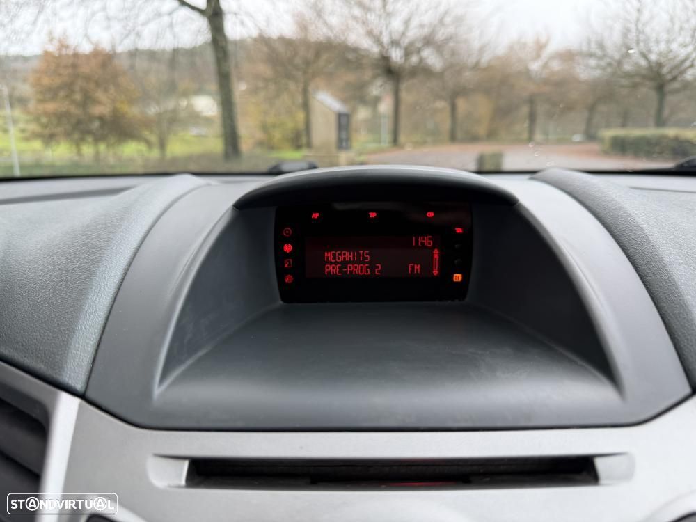 Ford Fiesta 1.25 Titanium - 17