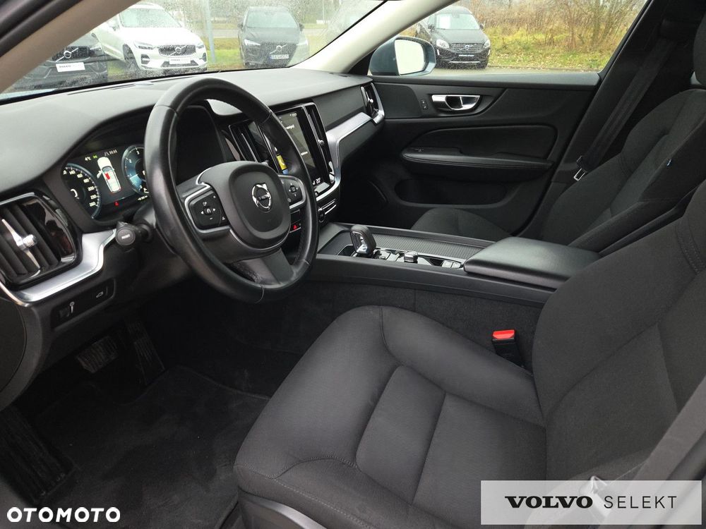 Volvo V60 B4 D Momentum - 9