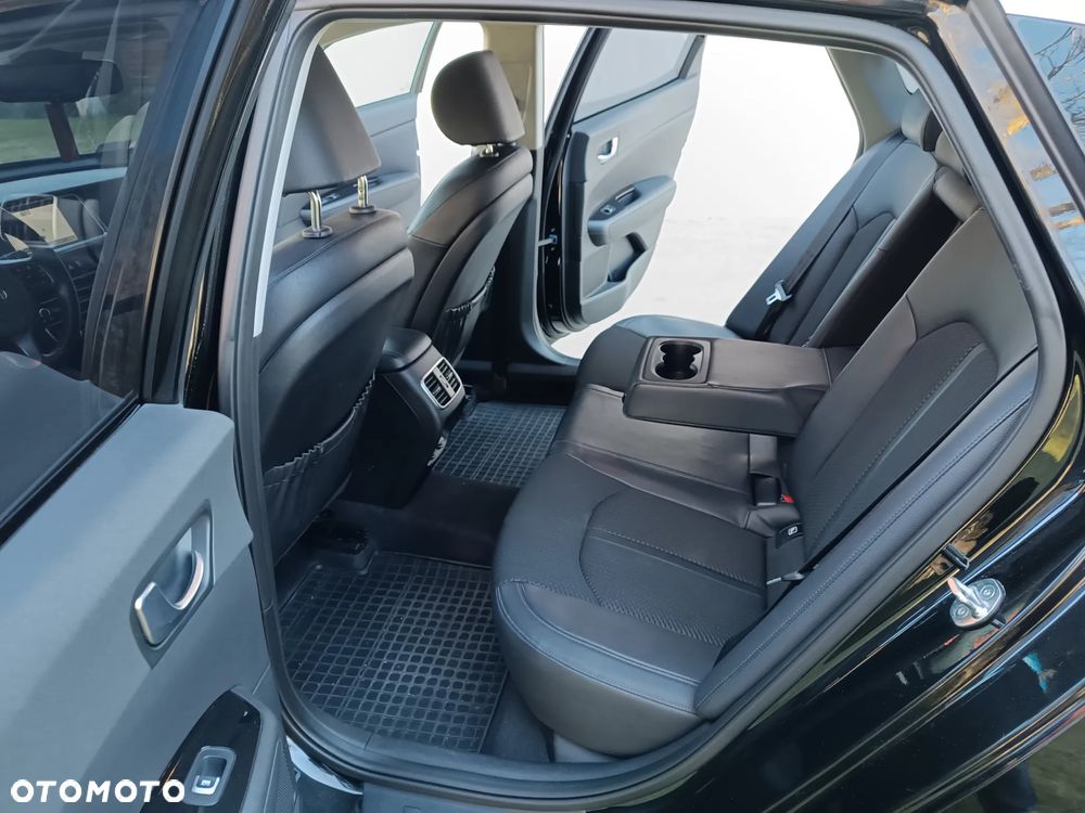 Kia Optima 1.7 CRDI L DCT - 31