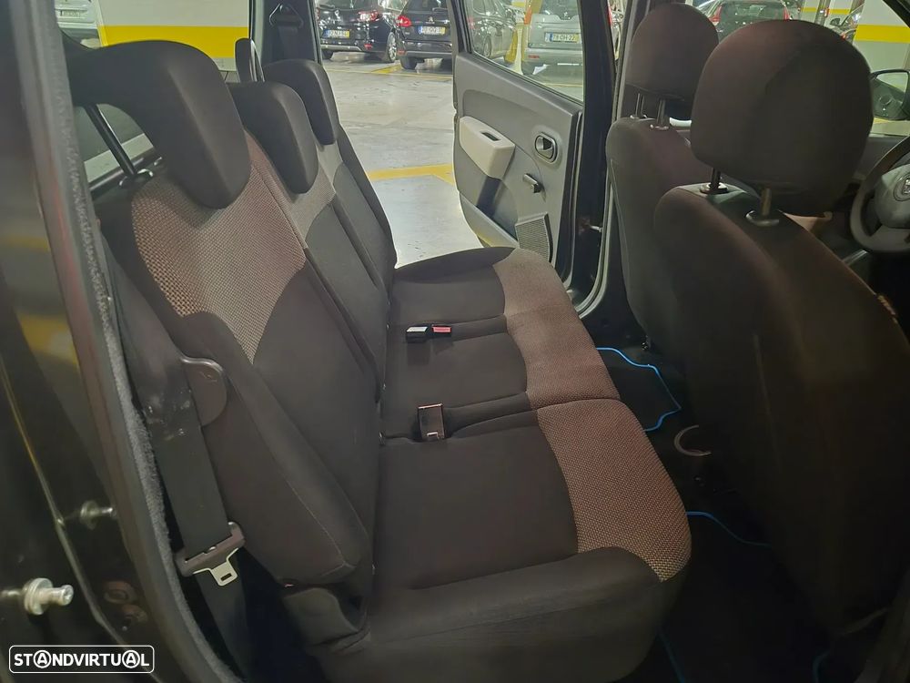 Dacia Lodgy 1.2 TCe Confort 7L - 30