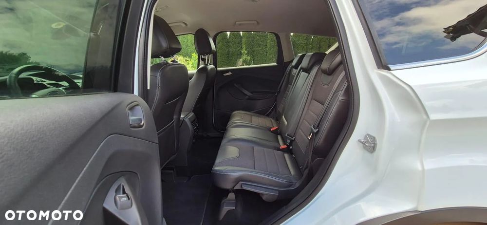 Ford Kuga - 11