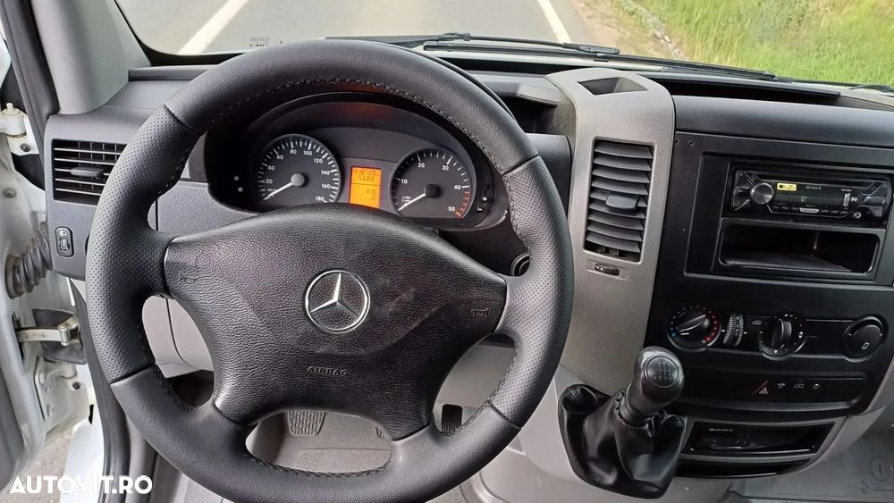 Mercedes-Benz Sprinter - 6