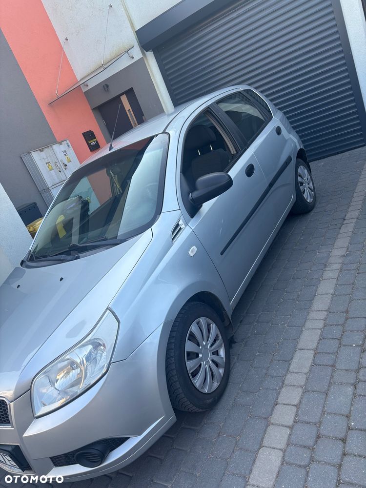 Chevrolet Aveo - 2