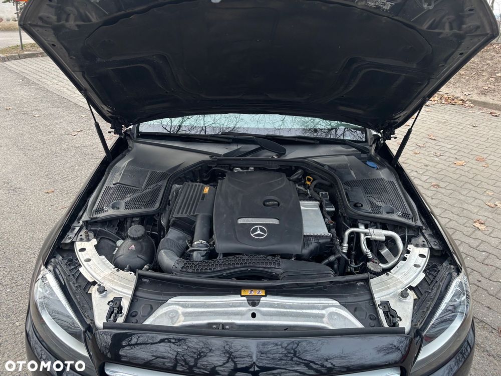 Mercedes-Benz Klasa C 300 9G-TRONIC - 6