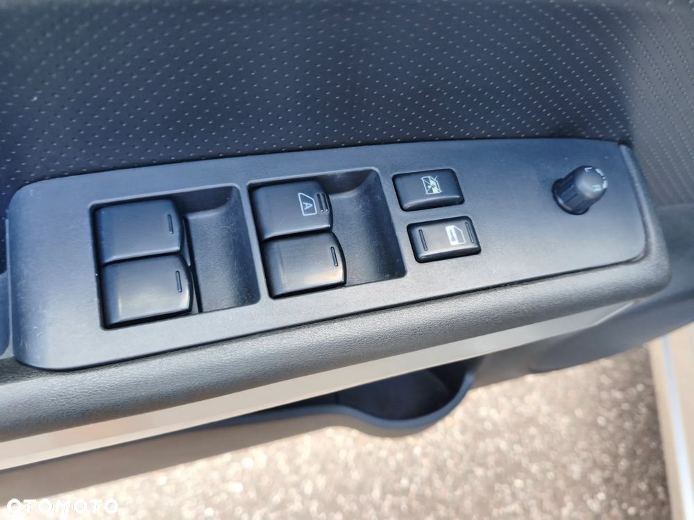 Nissan X-Trail - 23