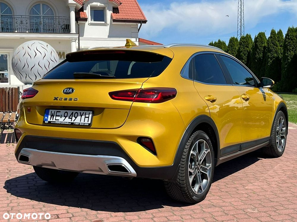 Kia XCeed - 23
