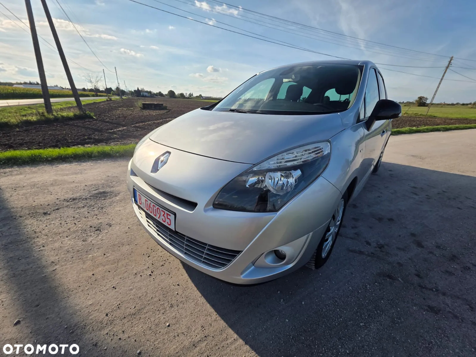 Renault Grand Scenic Gr 1.9 dCi Bose Edition - 6