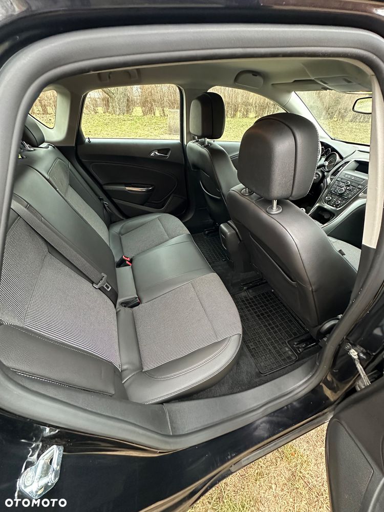 Opel Astra 1.4 Turbo - 12