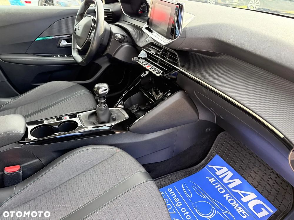 Peugeot 208 PureTech 100 Allure - 17