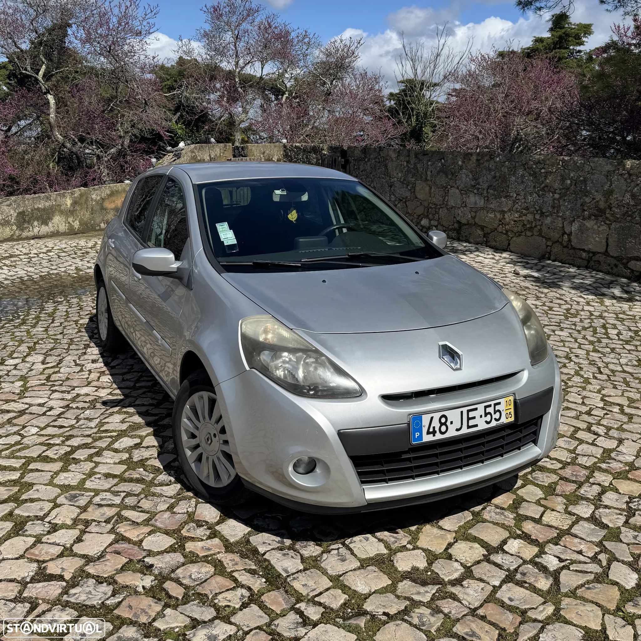 Renault Clio 1.2 16V Dynamique S - 1