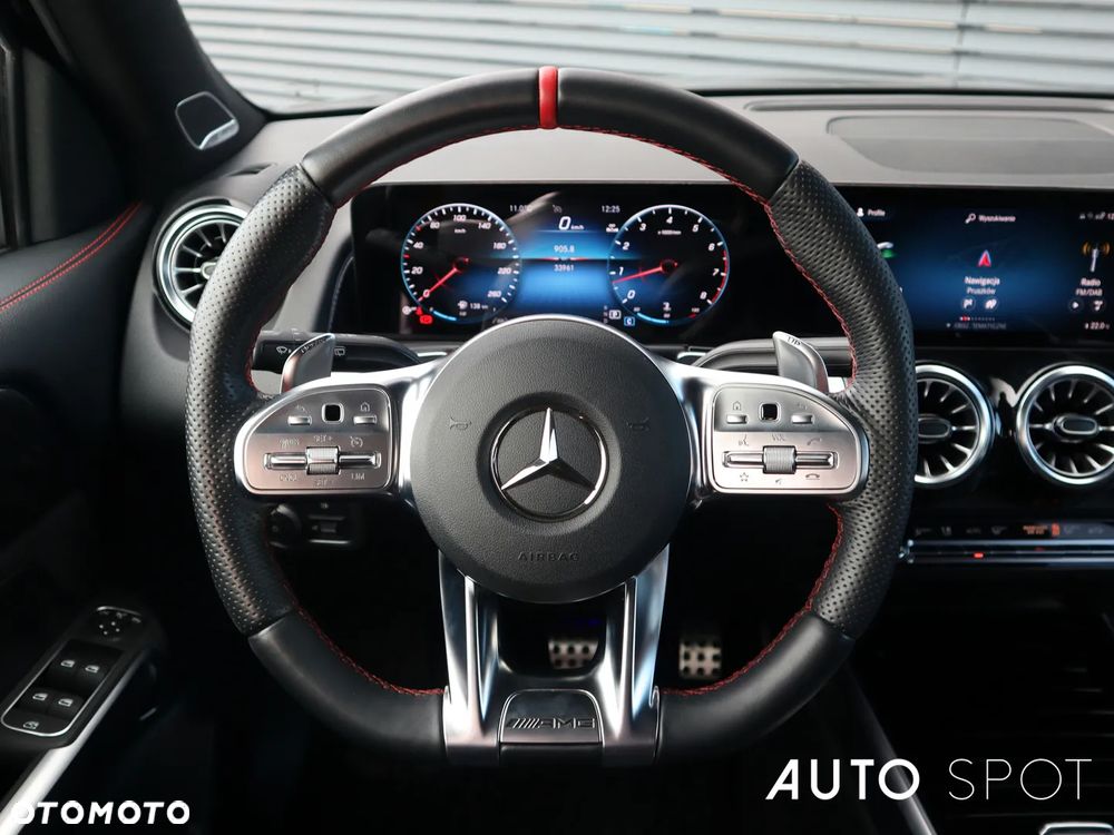 Mercedes-Benz GLB AMG 35 4-Matic - 23